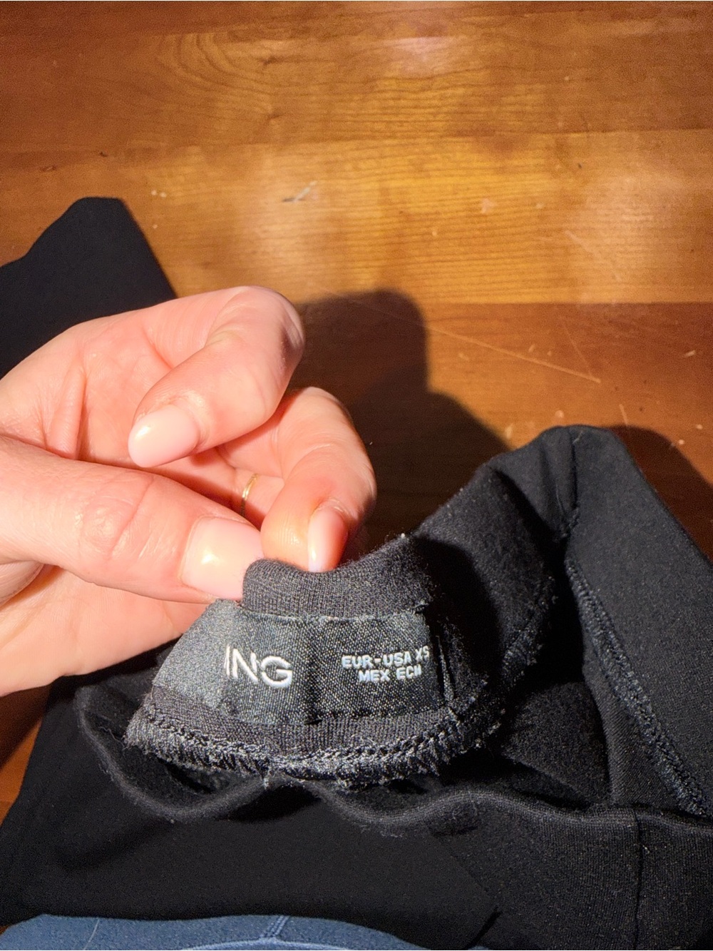 Mango MNG Black Capri Leggings Pants Size XS - Picture 5 of 6